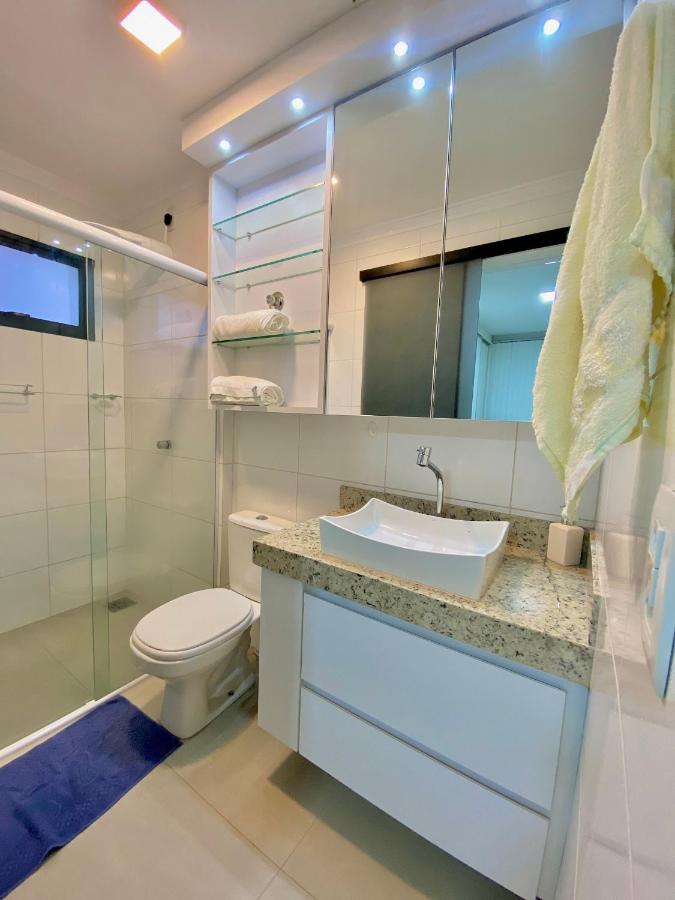 Todo Climatizado, 2 Quartos E Piscina Na 706 Sul *